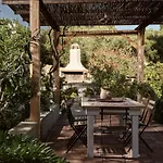 Strofilia Stone Residences *