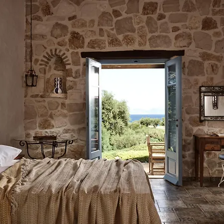 Strofilia Stone Residences Volímai