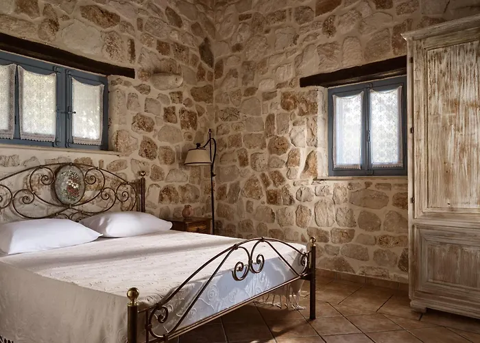 דירה Strofilia Stone Residences *