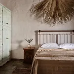 Apartment Strofilia Stone Residences Volimes