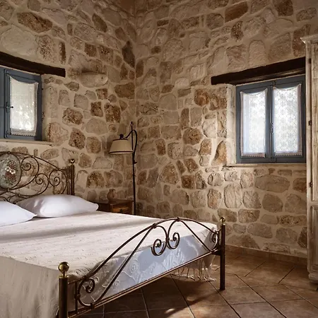 דירה Strofilia Stone Residences *