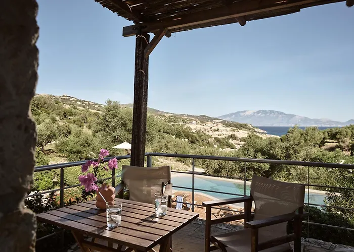 Lägenhet Strofilia Stone Residences Volímai